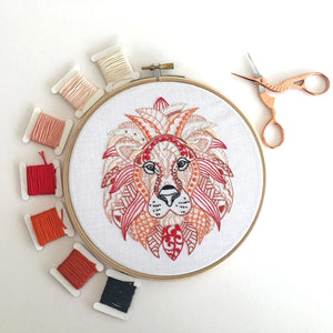 Cinnamon Stitching Embroidery Kit
