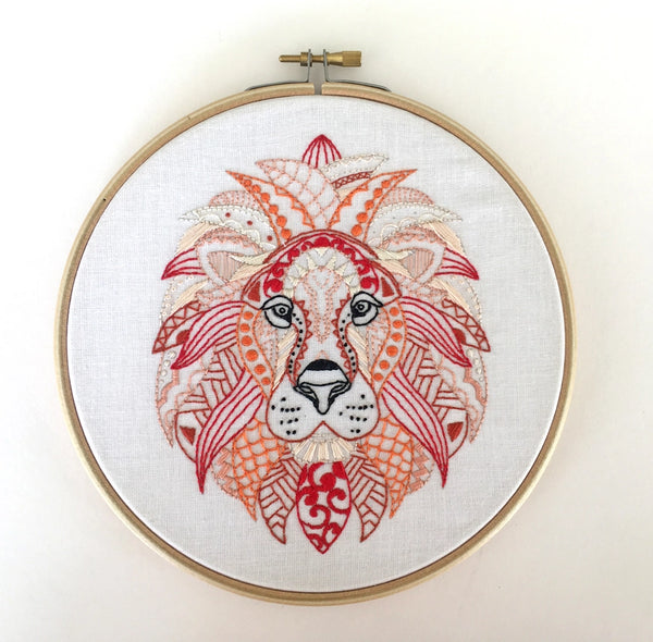 Cinnamon Stitching Embroidery Kit