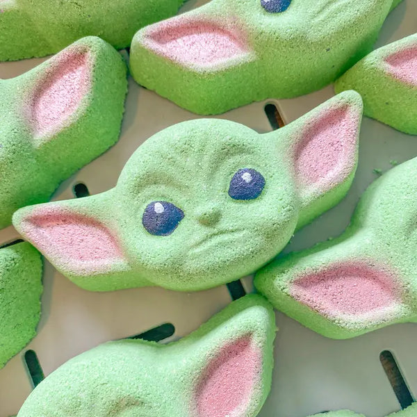 Bathe Enchanted Bath Bomb - Grogu Inspired Alien