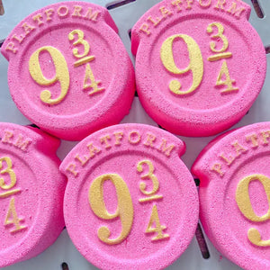 Bathe Enchanted Bath Bomb - Platform 9 3/4