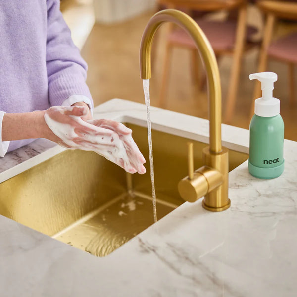 Neat Cleaning Refillable Bottle Set