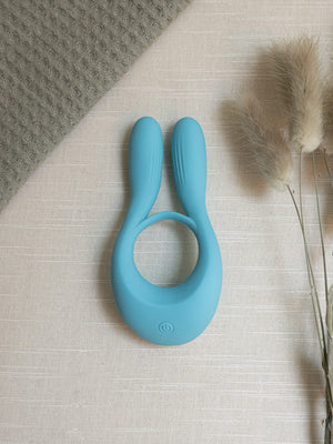 The Natural Love Company Medlar Cock Ring with Vibrating Clitoral Prongs