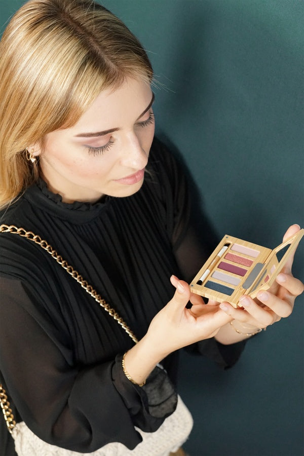 Zao Night & Roses Eyeshadow Bamboo Palette