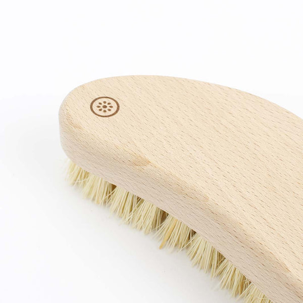 A Slice Of Green Scrubbing Brush With Plant Bristles - Plastic Freedom