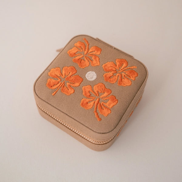 Cai & Jo Travel Linen Jewellery Case Square