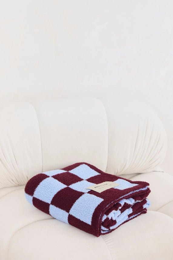 Arctic Fox 100% Recycled Teddy Throw - Plastic Freedom