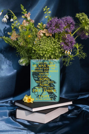 Sarah J. Maas A Court of Mist and Fury Ceramic Vase