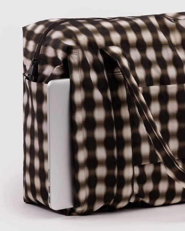 BAGGU Carry-On Cloud Bag with 5 Exterior Pockets - Recycled - Plastic Freedom