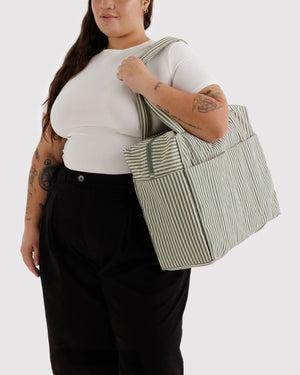 BAGGU Carry-On Cloud Bag with 5 Exterior Pockets - Recycled - Plastic Freedom