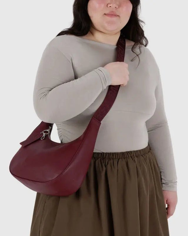BAGGU Crescent Bag Medium - Recycled Leather - Plastic Freedom