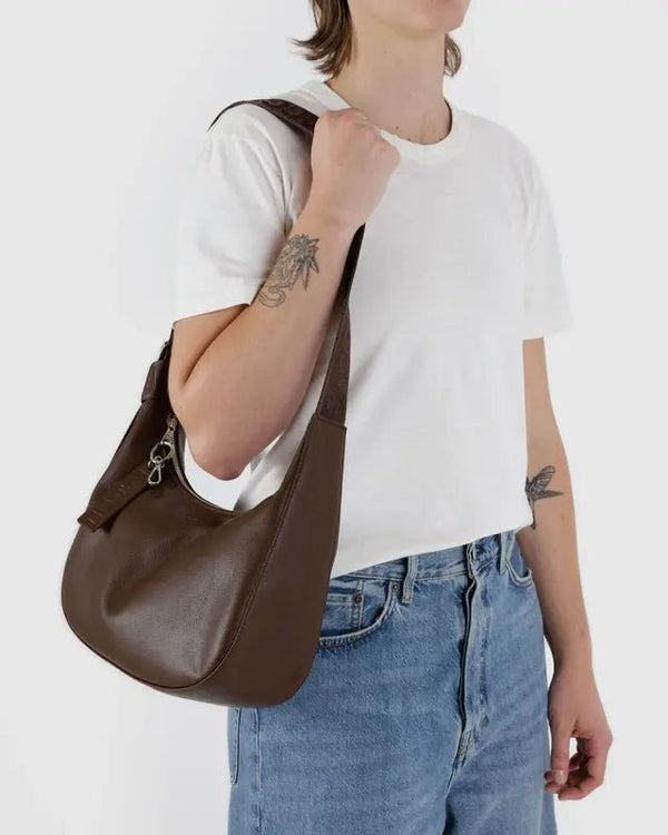 BAGGU Crescent Bag Medium - Recycled Leather - Plastic Freedom
