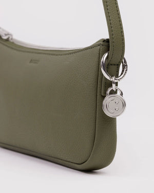 BAGGU Pochette Bag - Recycled Leather - Plastic Freedom