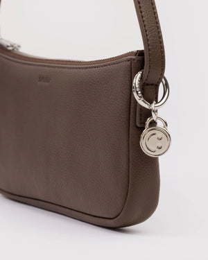 BAGGU Pochette Bag - Recycled Leather - Plastic Freedom