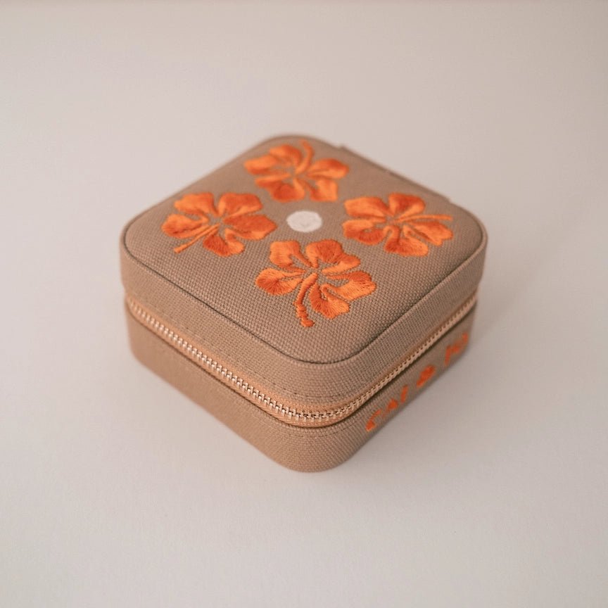 Cai & Jo Travel Linen Jewellery Case Square - Plastic Freedom