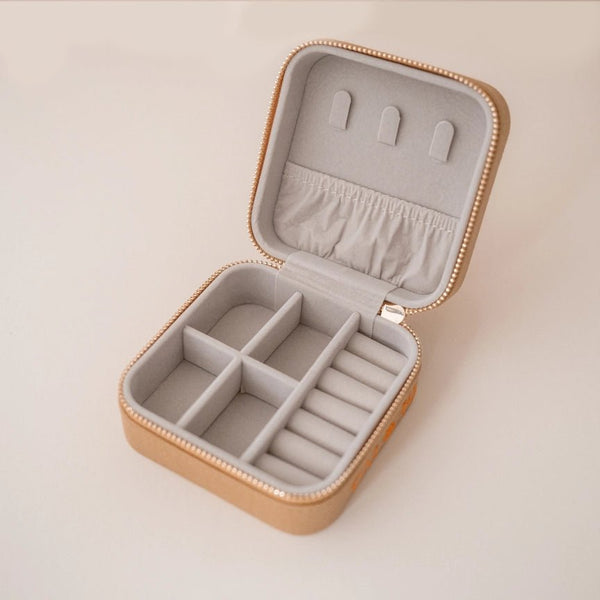 Cai & Jo Travel Linen Jewellery Case Square - Plastic Freedom
