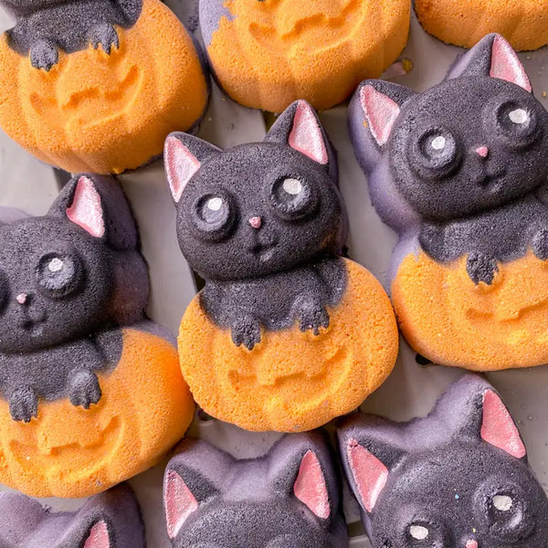 Bathe Enchanted Bath Bomb - Pumpkin Cat