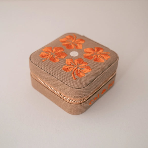 Cai & Jo Travel Linen Jewellery Case Square