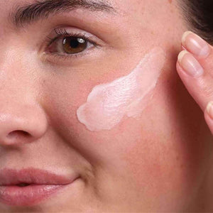 Evolve Beauty Hydrate and Protect Facial Cream