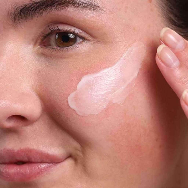 Evolve Beauty Hydrate and Protect Facial Cream