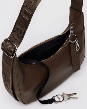 BAGGU Crescent Bag Small - Recycled Leather