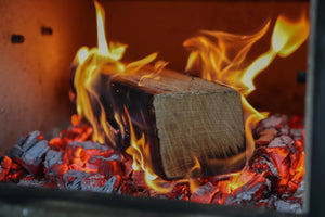 Love Logs Oak Logs - Plastic Freedom