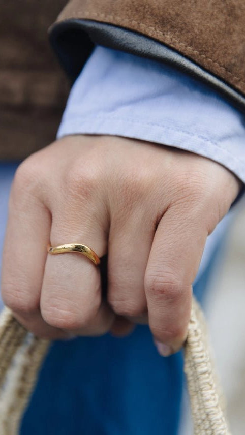 Nordic Muse Gold Organic Flow Waterproof Ring - Plastic Freedom