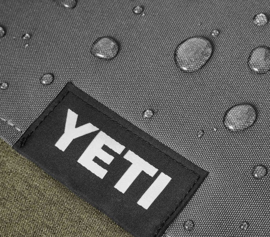 YETI LOWLANDS® Waterproof & Pet Proof Blanket