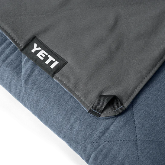 YETI LOWLANDS® Waterproof & Pet Proof Blanket