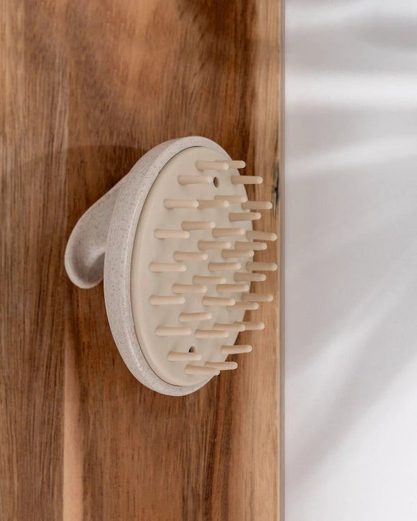 So Eco Massaging Scalp Brush - Plastic Freedom