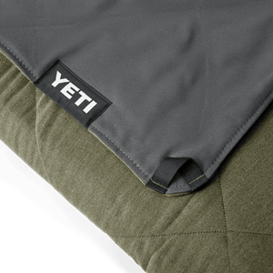 YETI LOWLANDS® Waterproof & Pet Proof Blanket - Plastic Freedom