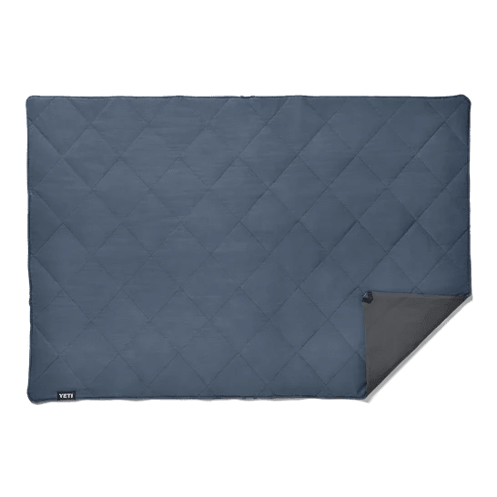 YETI LOWLANDS® Waterproof & Pet Proof Blanket - Plastic Freedom