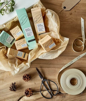 UpCircle Simple Steps Gift Set Bundle