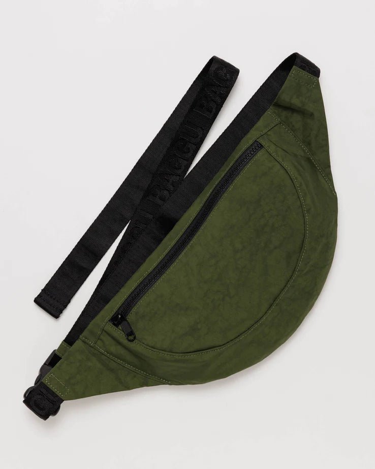 BAGGU Crescent Fanny Pack - Recycled - Plastic Freedom