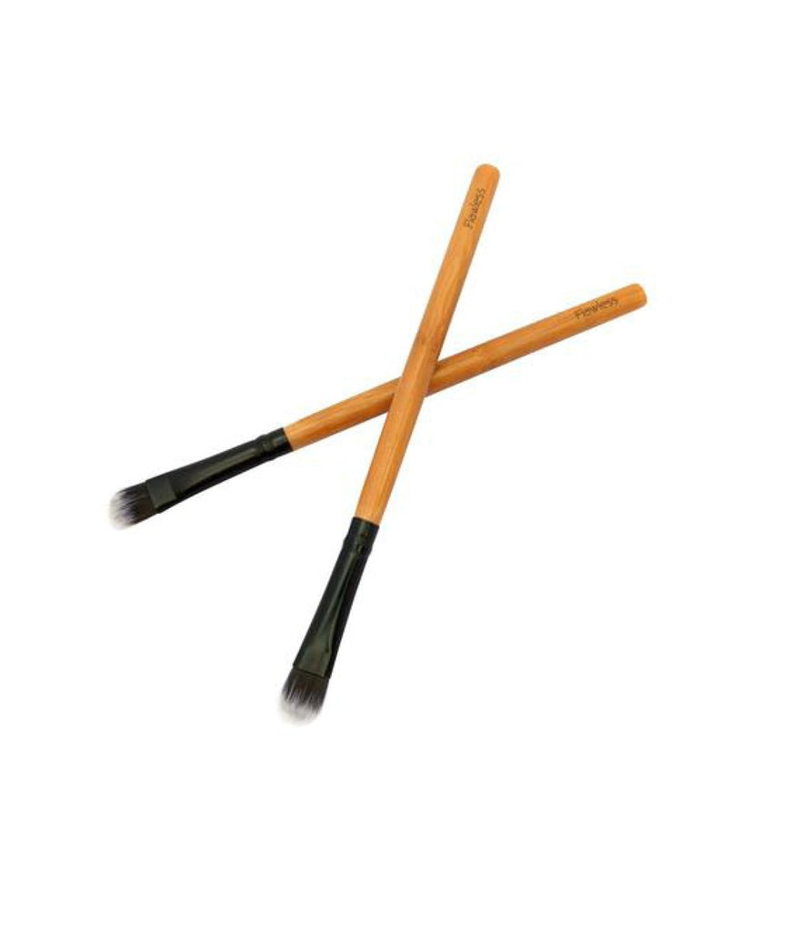 Flawless Small Flat Bamboo Makeup Brush - Plastic Freedom