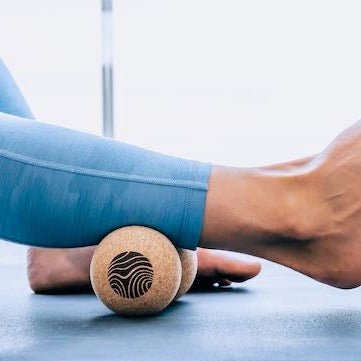 Movewell Cork Peanut Self Massage Tool - Plastic Freedom
