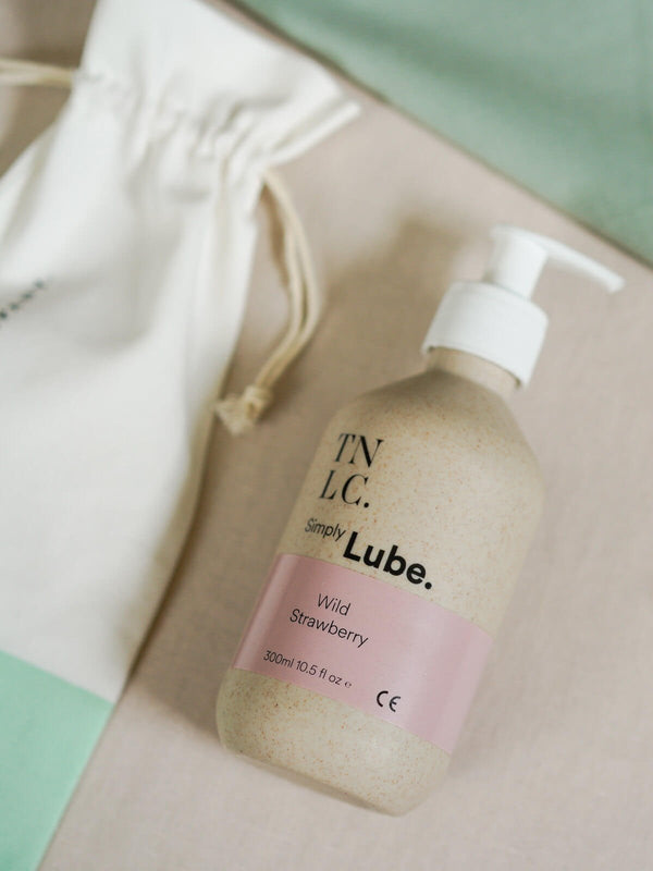 The Natural Love Company Simply Lube - Strawberry - Plastic Freedom